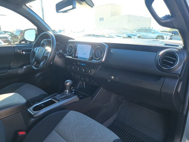 Used 2023 Toyota Tacoma TRD Off-Road image 18