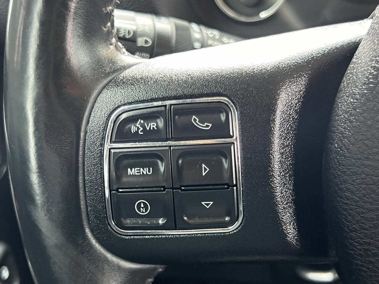 Used 2015 Jeep Wrangler Unlimited Sahara w/ Connectivity Group image 25