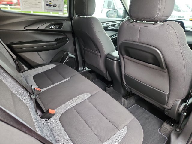 Used 2025 Chevrolet TrailBlazer LT AWD/4WD image 27