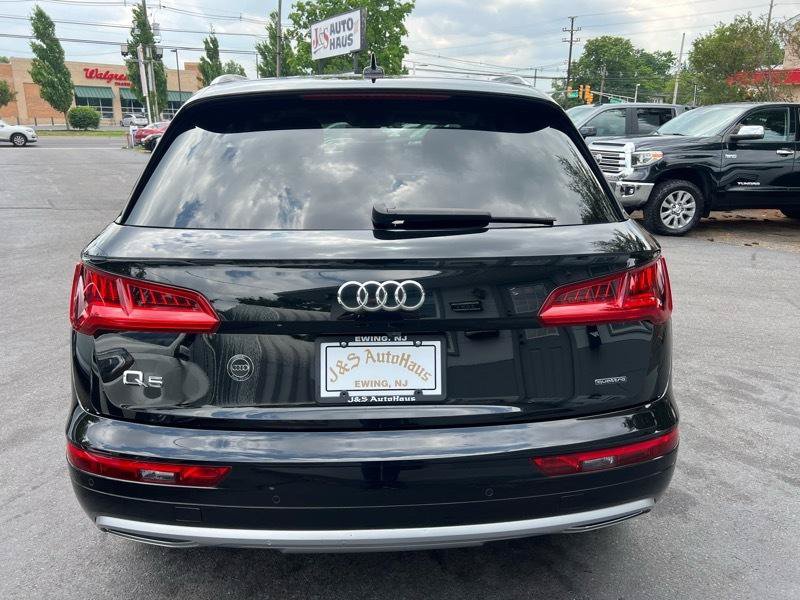 Used 2019 Audi Q5 2.0T Premium Plus w/ Premium Plus Package AWD/4WD image 5
