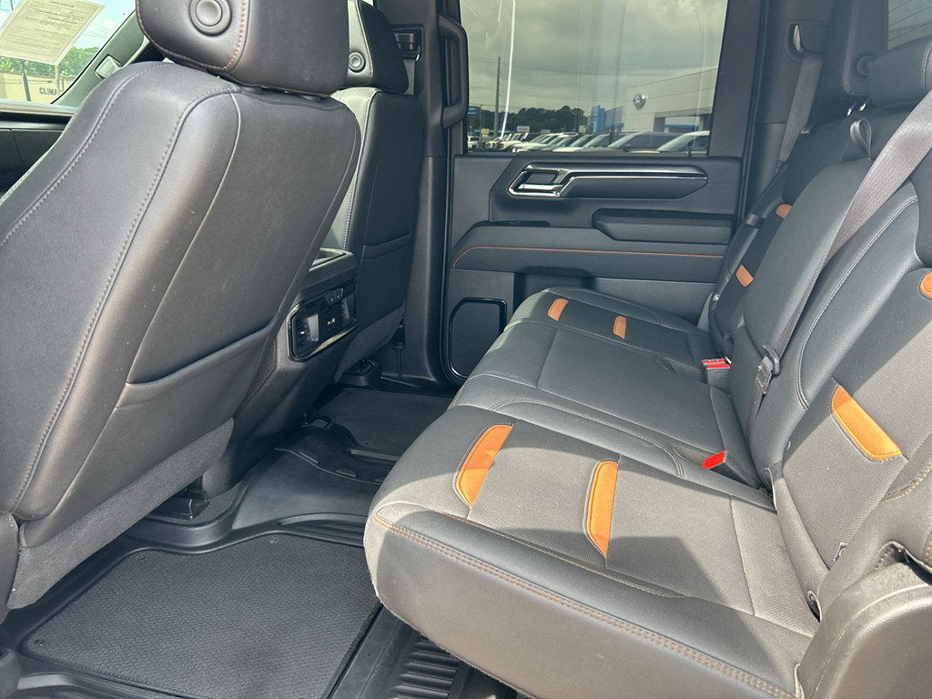 Used 2024 GMC Sierra 2500 AT4 w/ AT4 Premium Plus Package AWD/4WD image 13