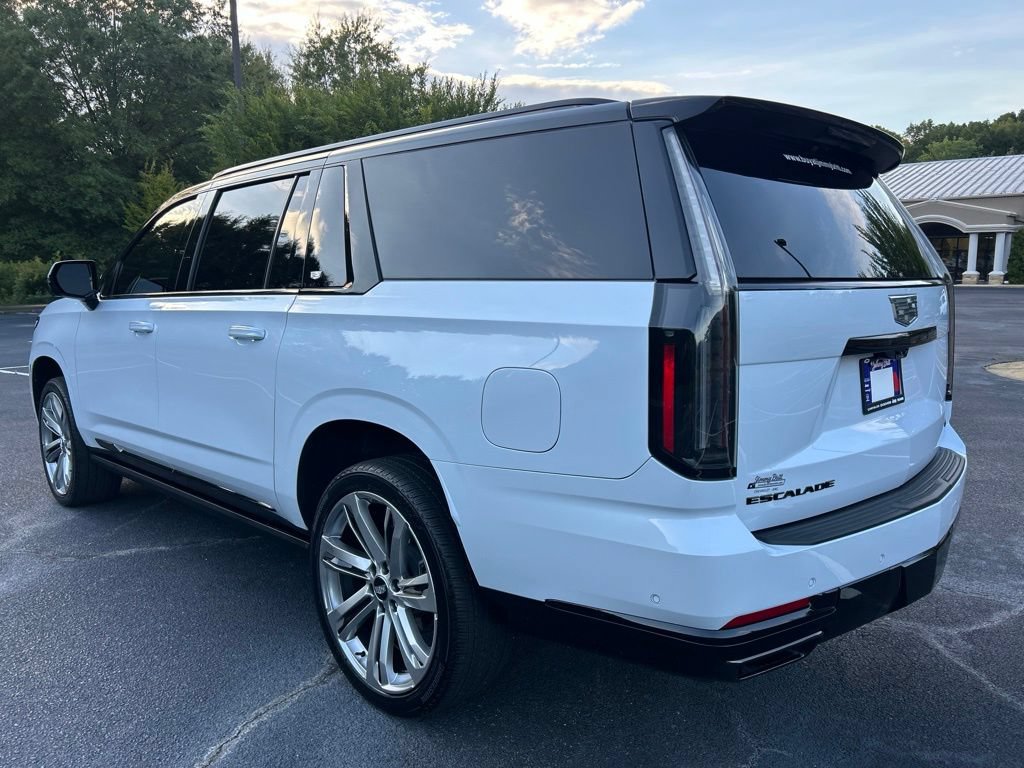 Used 2026 Cadillac Escalade ESV Platinum Sport AWD/4WD image 26