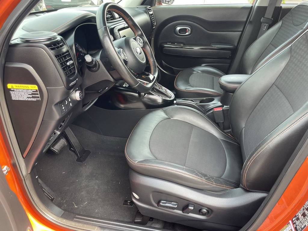 Used 2018 Kia Soul ! w/ Tech Package FWD image 8
