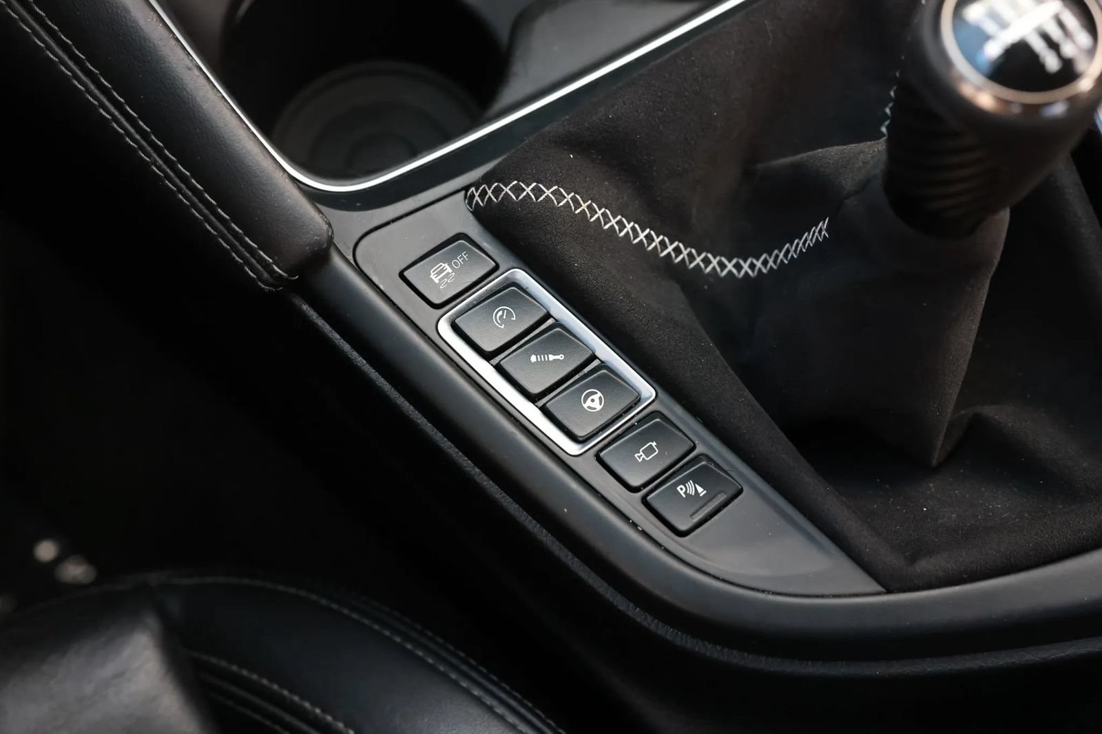 Used 2015 BMW M3 RWD image 42