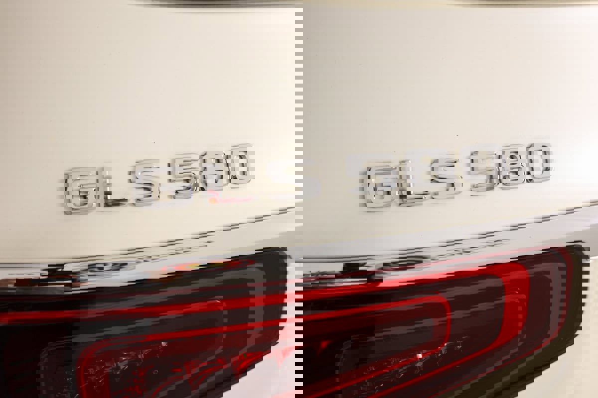 Used 2023 Mercedes-Benz GLS 580 4MATIC image 19