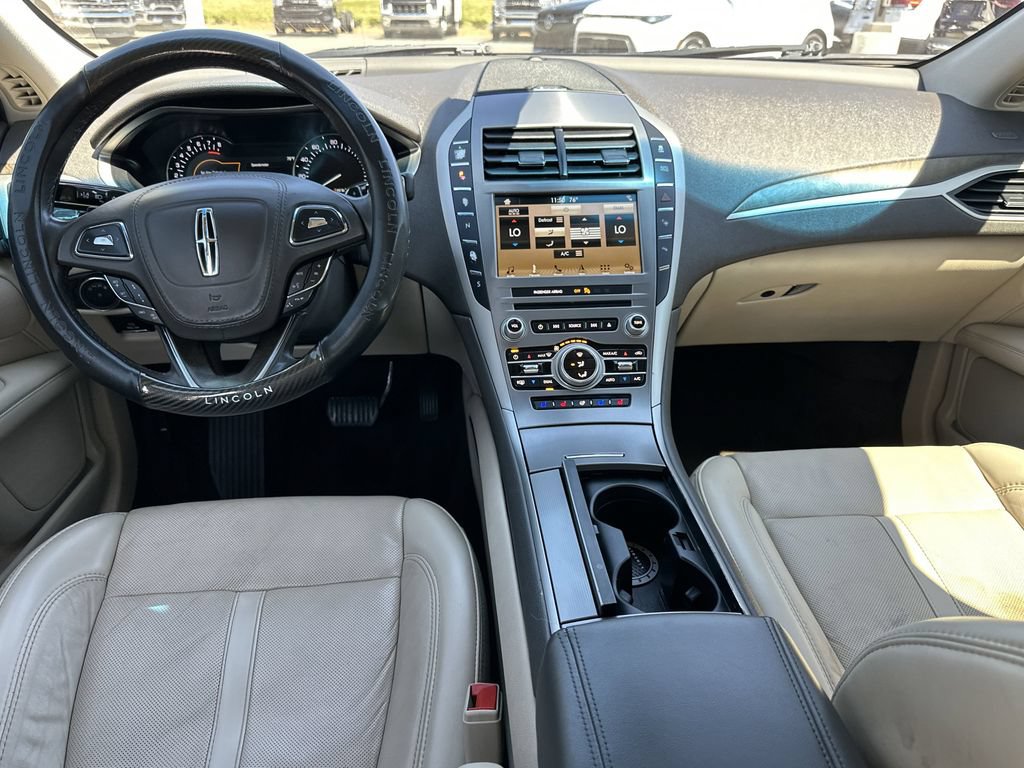 Used 2020 Lincoln MKZ Reserve w/ Elements Package FWD image 10
