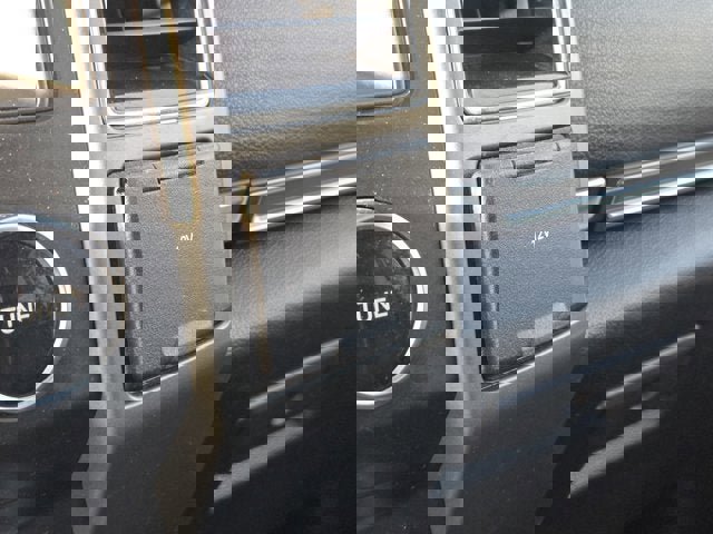 Used 2018 Ford Expedition Max XLT w/ Equipment Group 202A image 27