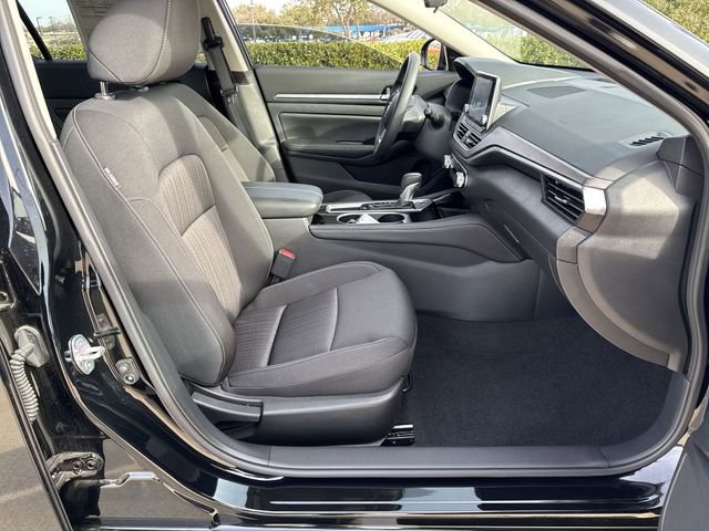 Used 2023 Nissan Altima 2.5 SV image 15