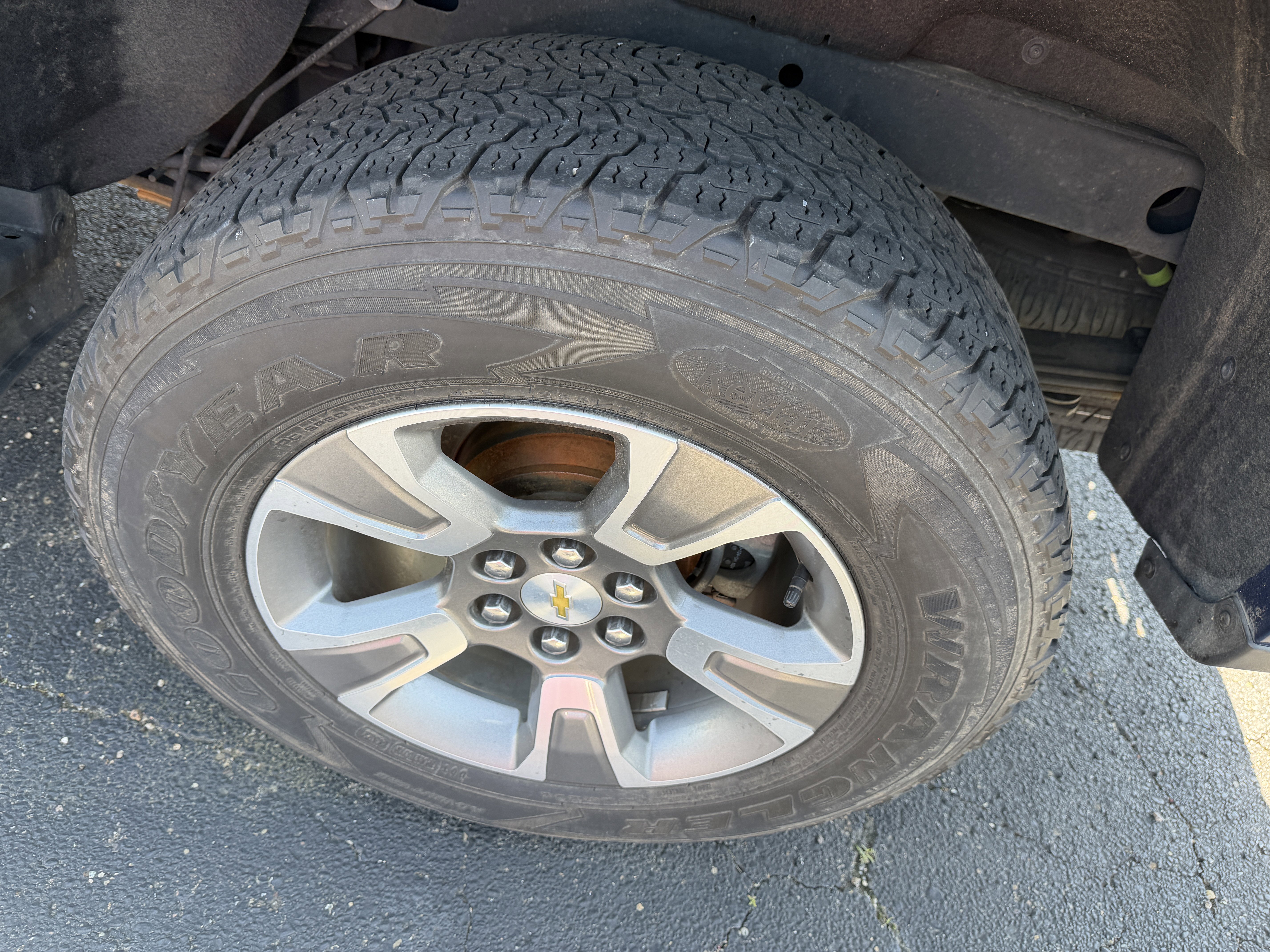 Used 2020 Chevrolet Colorado Z71 AWD/4WD image 10