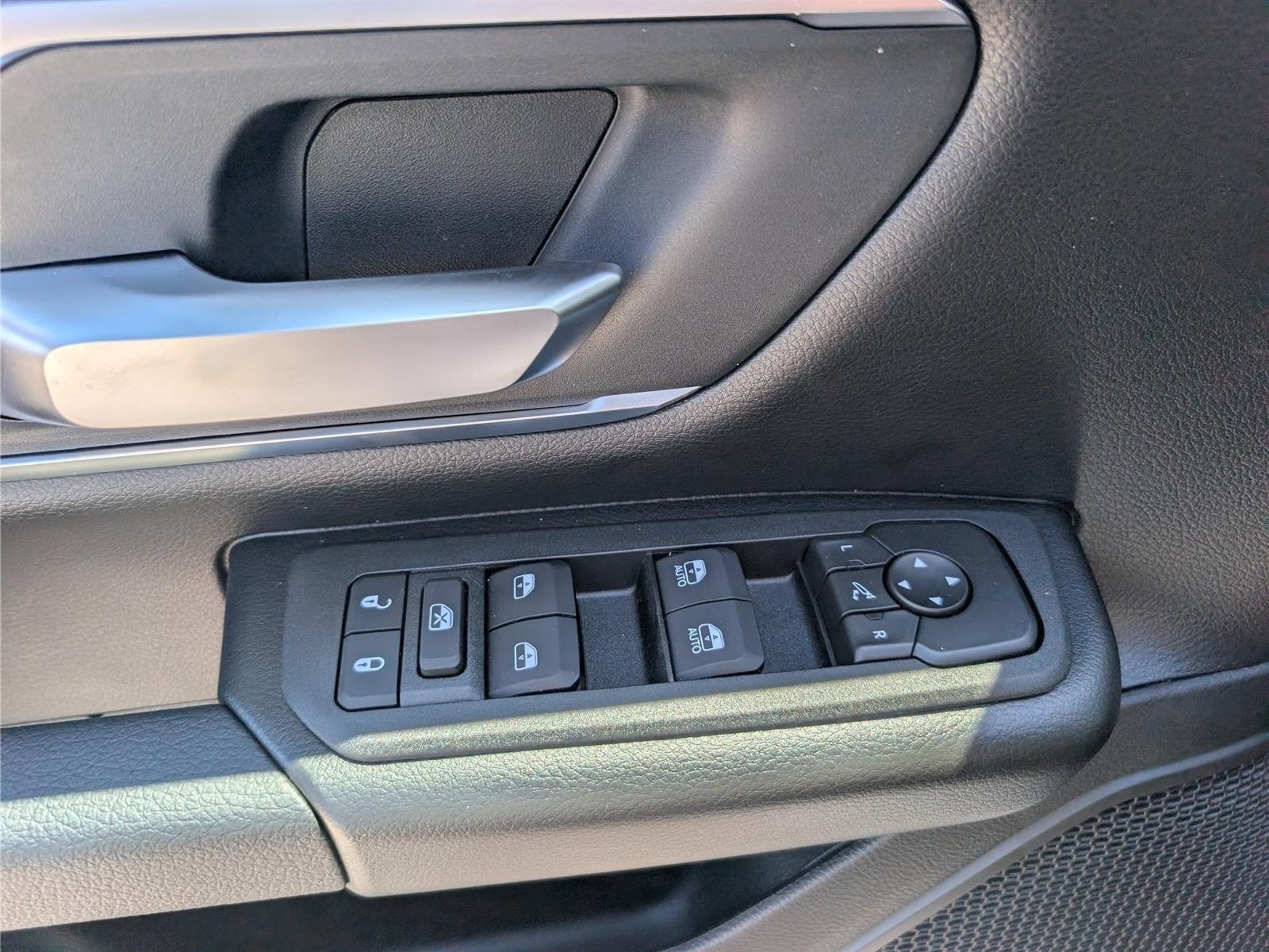 New 2026 RAM 1500 Big Horn AWD/4WD image 15