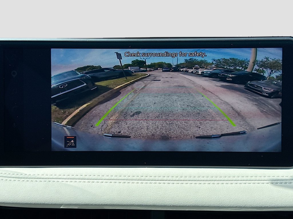 Used 2027 INFINITI QX60 Pure w/ Cargo Package FWD image 15