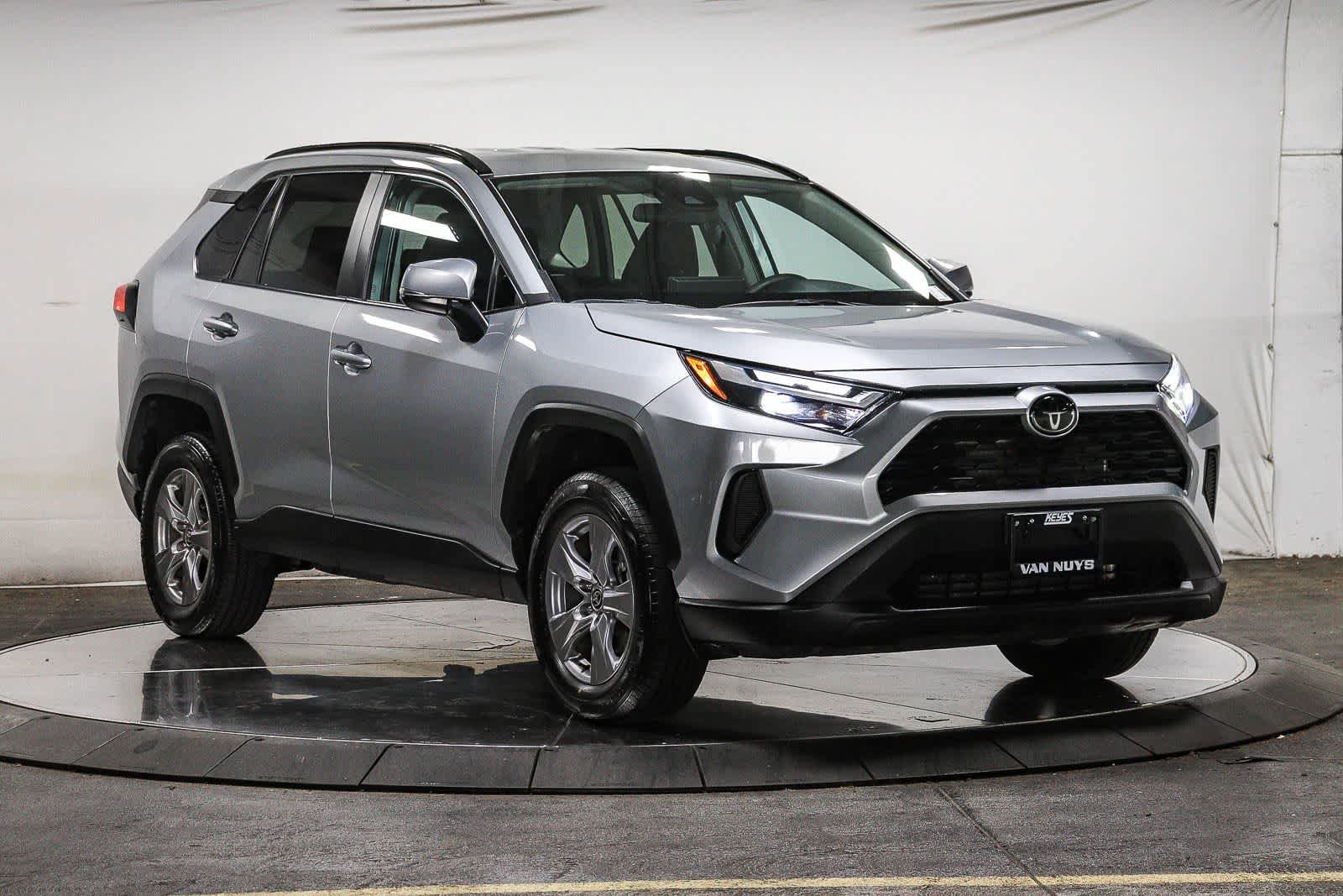 Certified 2024 Toyota RAV4 XLE FWD image 5