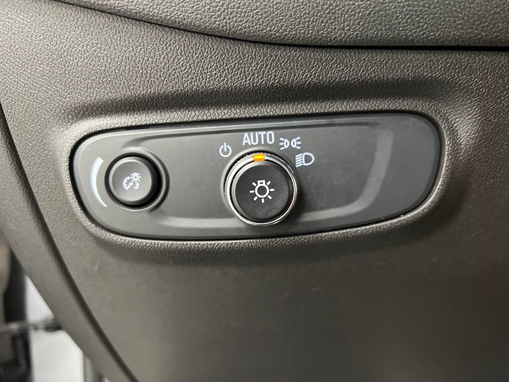 Used 2024 Chevrolet Equinox LT AWD/4WD image 45