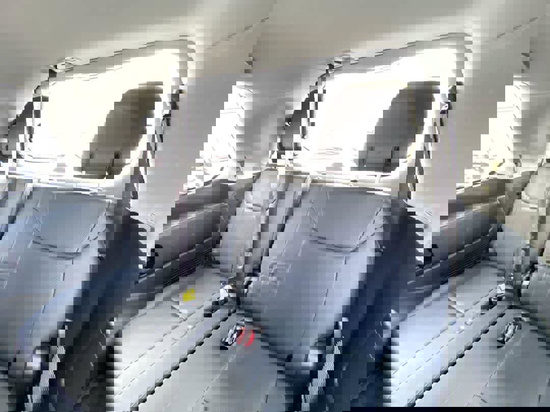 Used 2017 Lexus LX 570 4WD w/ Luxury Package image 26