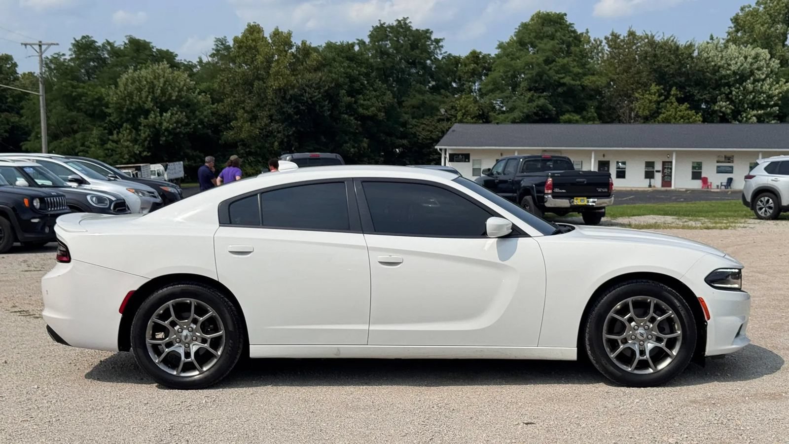 Used 2017 Dodge Charger SXT w/ AWD Plus Group image 9