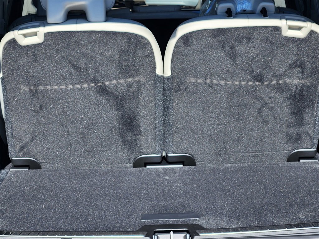 New 2026 Volvo XC90 B6 Ultra w/ Lounge Package image 24