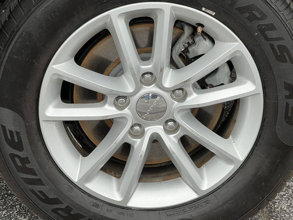 Used 2019 Dodge Grand Caravan SXT FWD image 13