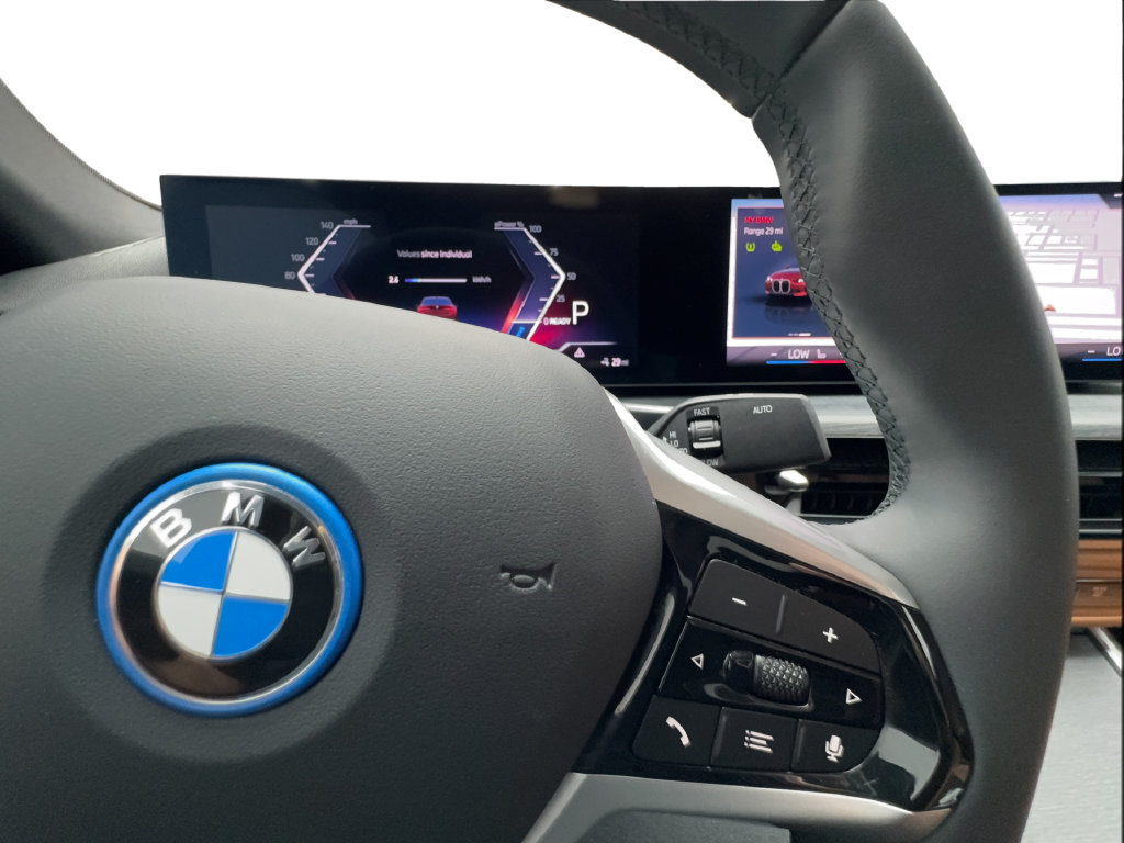 Used 2025 BMW i4 eDrive40 w/ Driving Assistance Package RWD image 46
