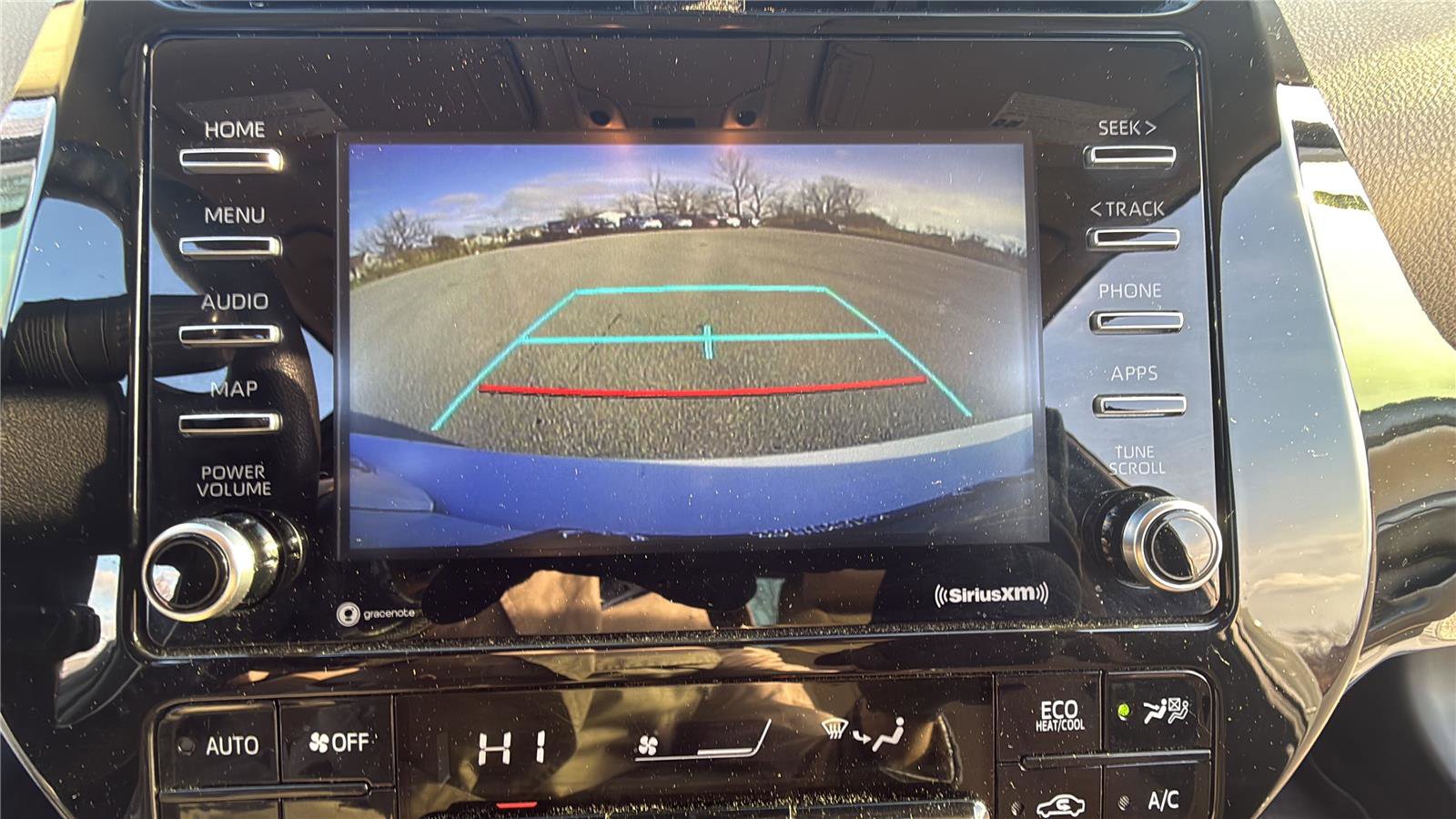 Used 2022 Toyota Prius LE image 19