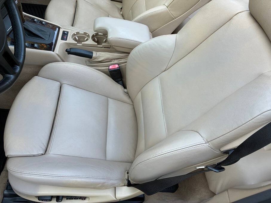 Used 2004 BMW 325Ci Convertible RWD image 25