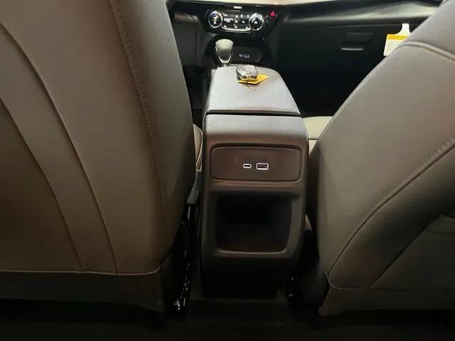 New 2026 Chevrolet Trax ACTIV w/ Driver Confidence Package FWD image 24
