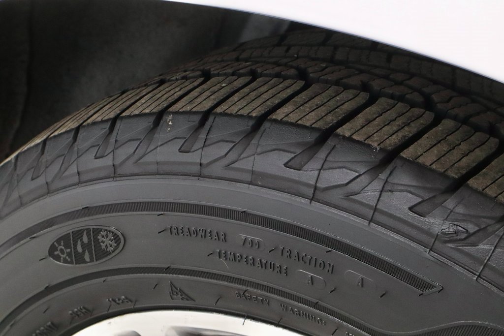 Used 2011 Lincoln Town Car Signature Limited w/ Continental Edition Pkg image 17