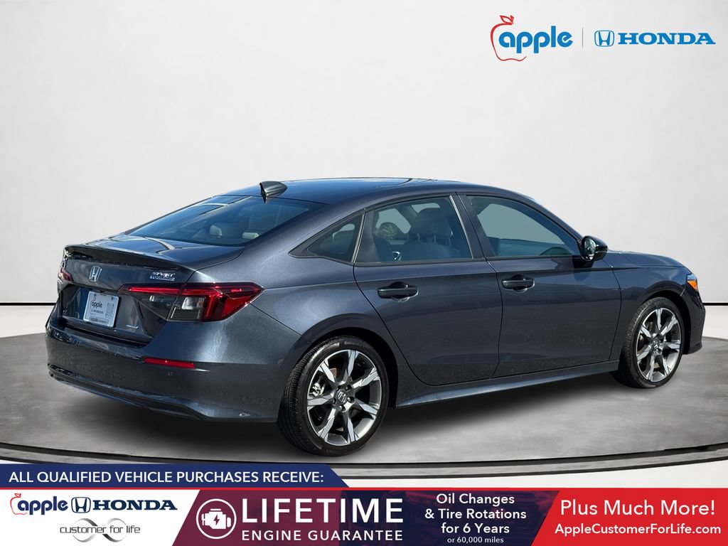 Used 2025 Honda Civic Sport Touring image 3