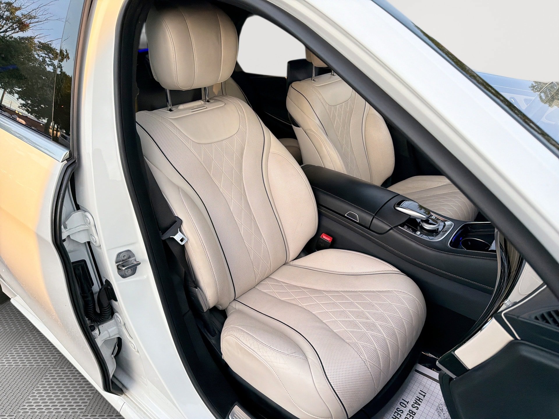 Used 2019 Mercedes-Benz S 560 4MATIC Sedan image 28