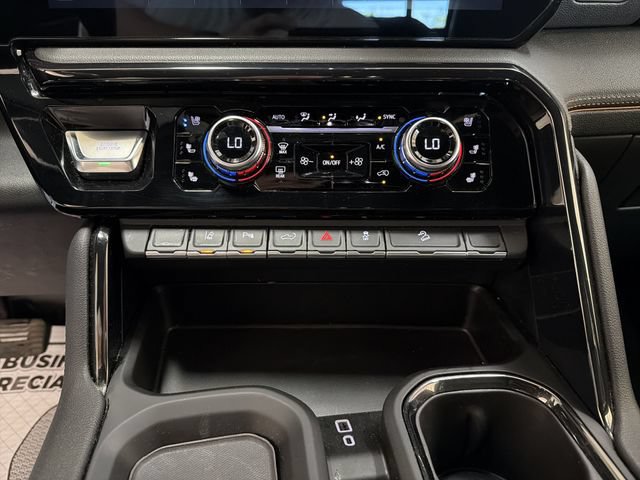 Certified 2024 GMC Sierra 2500 AT4 w/ Technology Package AWD/4WD image 19