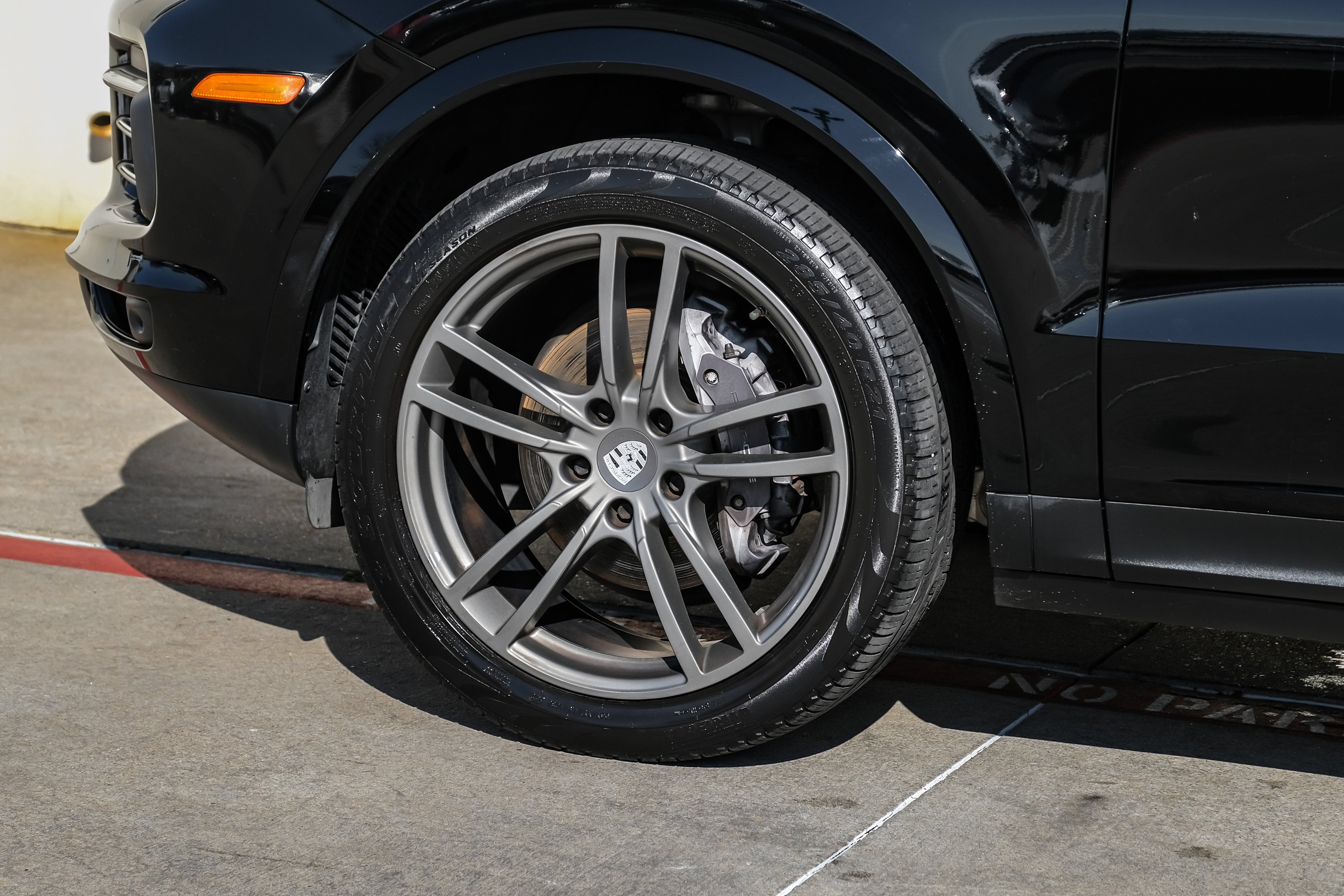 Used 2019 Porsche Cayenne AWD/4WD image 58