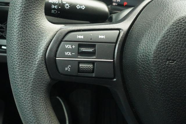 Used 2025 Honda Accord SE image 18