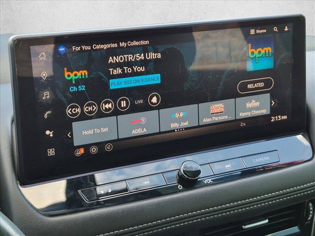 Used 2024 Nissan Rogue SL FWD image 14
