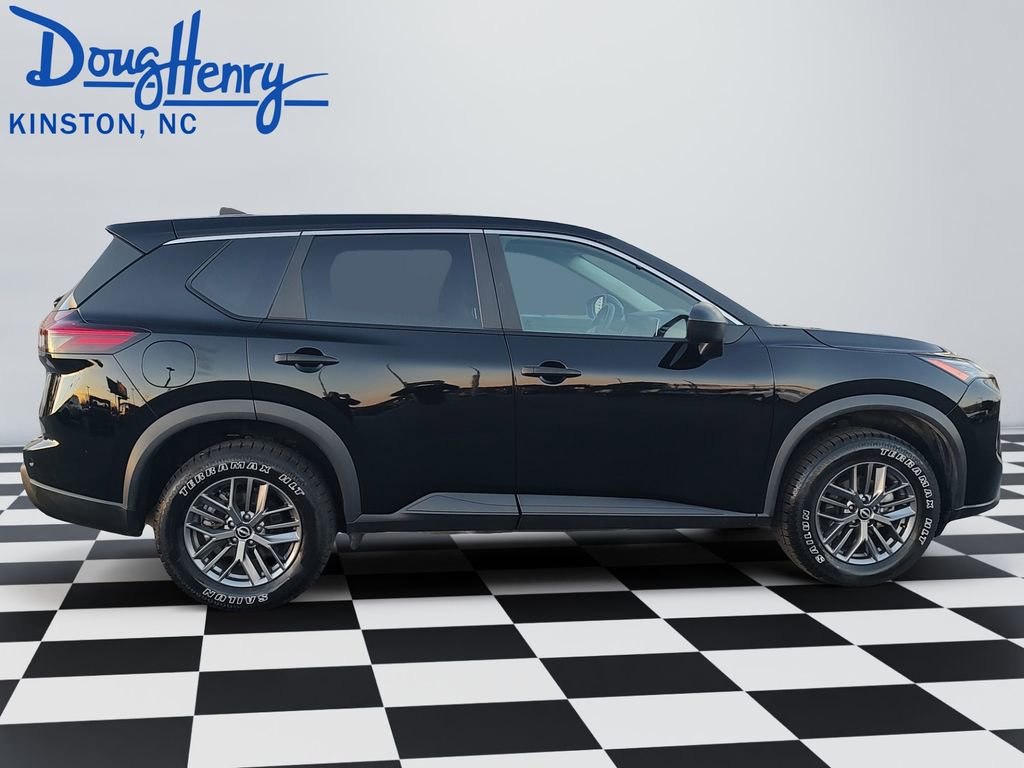 Used 2024 Nissan Rogue S AWD/4WD image 6