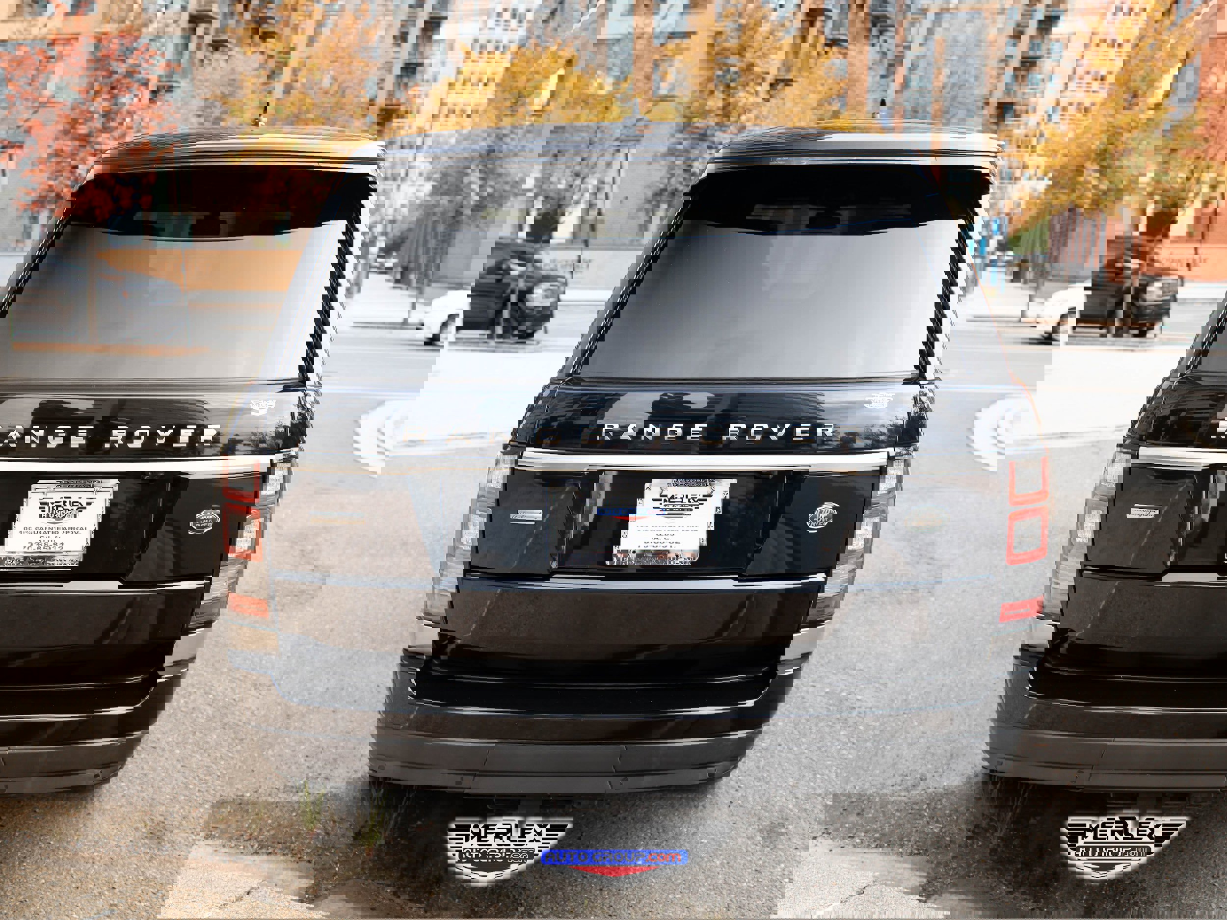 Used 2016 Land Rover Range Rover Autobiography image 6