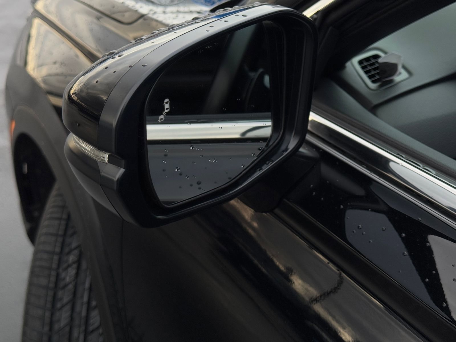 Used 2025 Honda CR-V Sport-L image 33