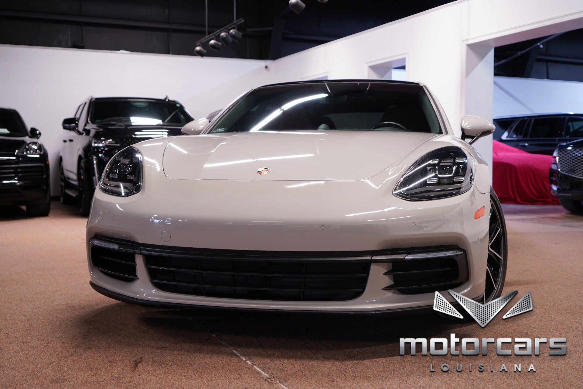 Used 2020 Porsche Panamera w/ Premium Package image 1