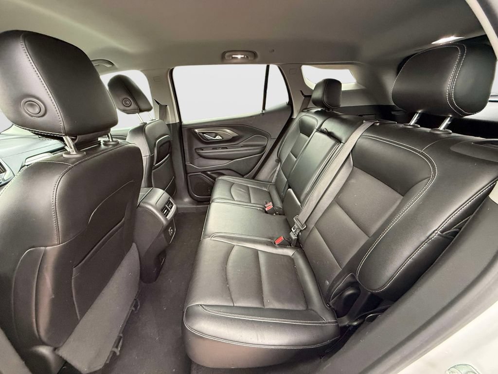 Used 2023 GMC Terrain SLT AWD/4WD image 10
