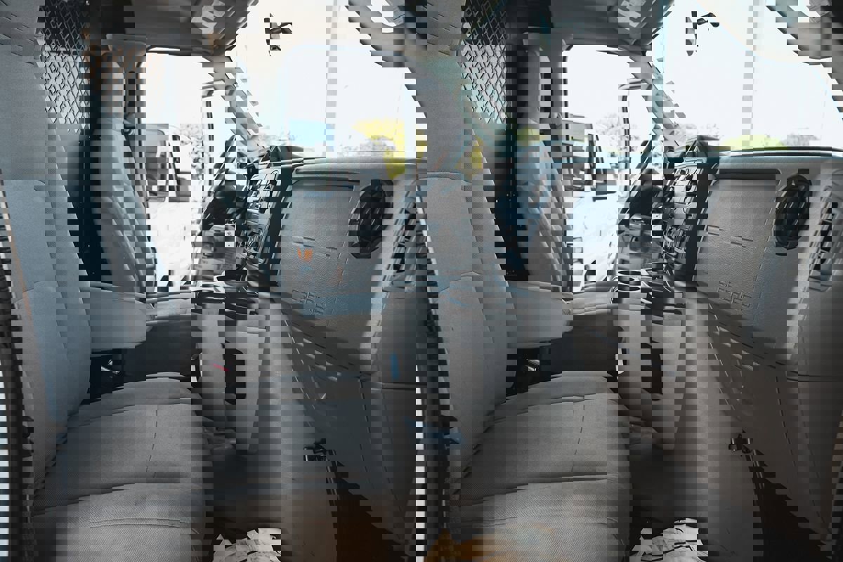 Used 2013 Ford E-150 and Econoline 150 image 16