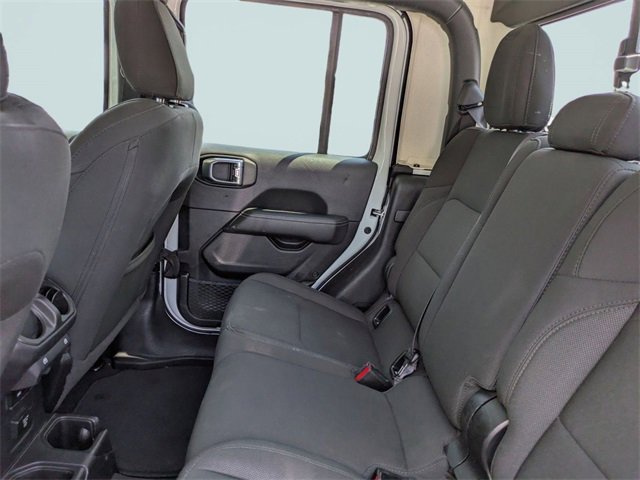 Used 2023 Jeep Gladiator Overland image 17