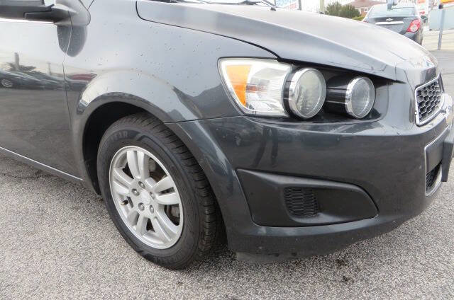 Used 2016 Chevrolet Sonic LT FWD image 20