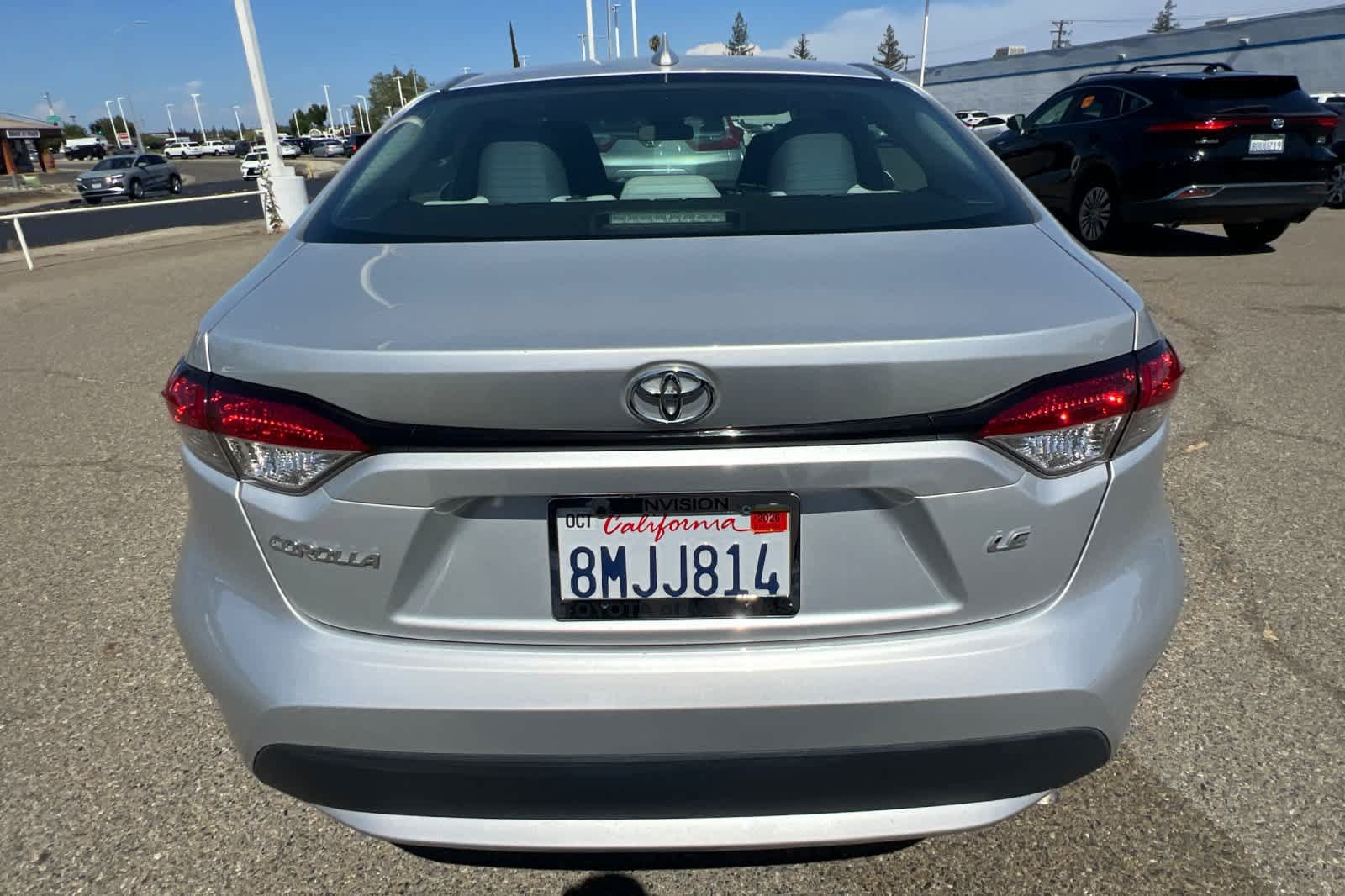 Used 2020 Toyota Corolla LE FWD image 5