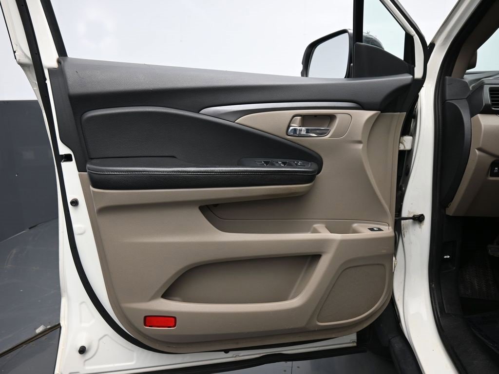 Used 2017 Honda Ridgeline RTS image 30