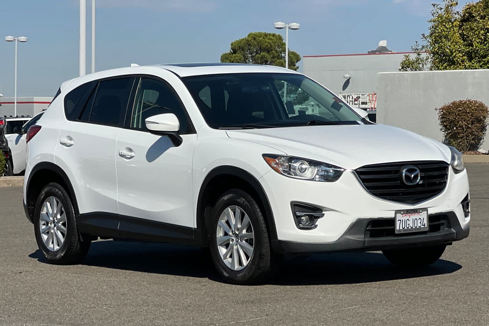 Used 2016 MAZDA CX-5 Touring w/ Bose/Moonroof Package FWD image 5