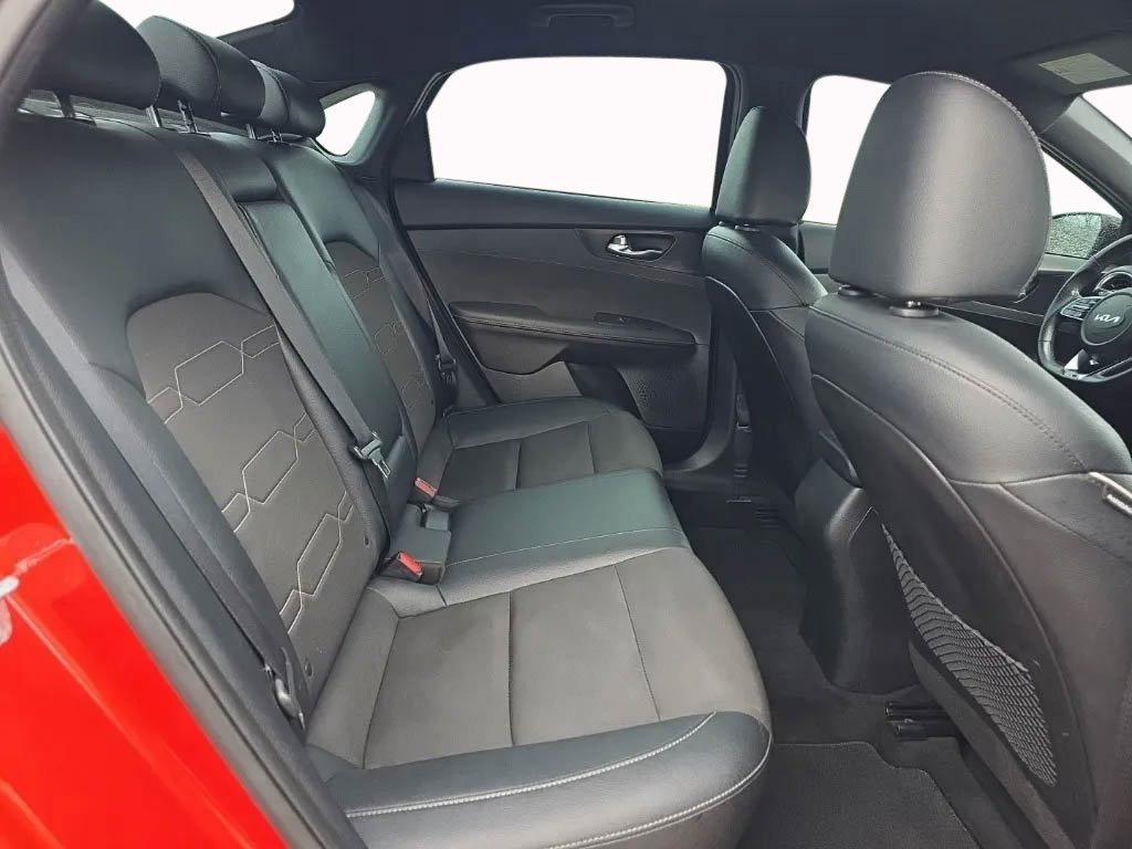 Used 2022 Kia Forte GT-Line w/ GT-Line Technology Package image 14