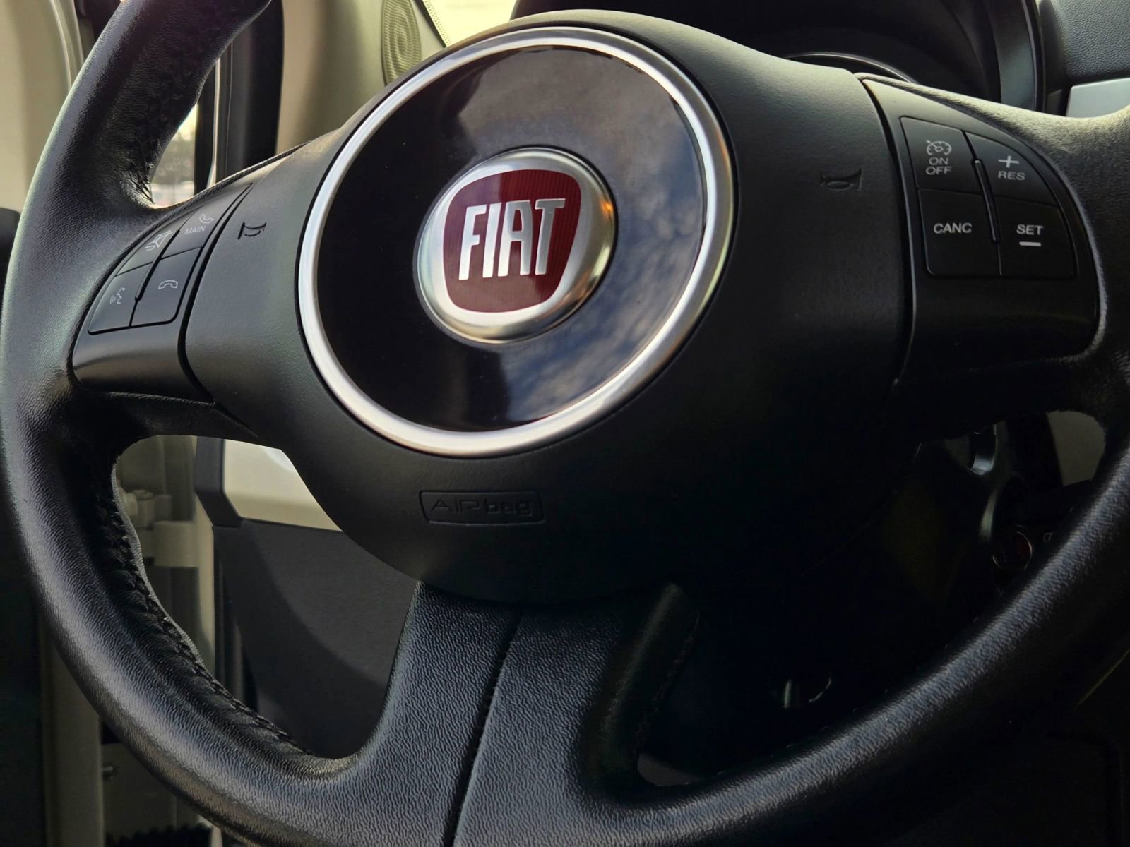 Used 2017 FIAT 500 Pop image 26