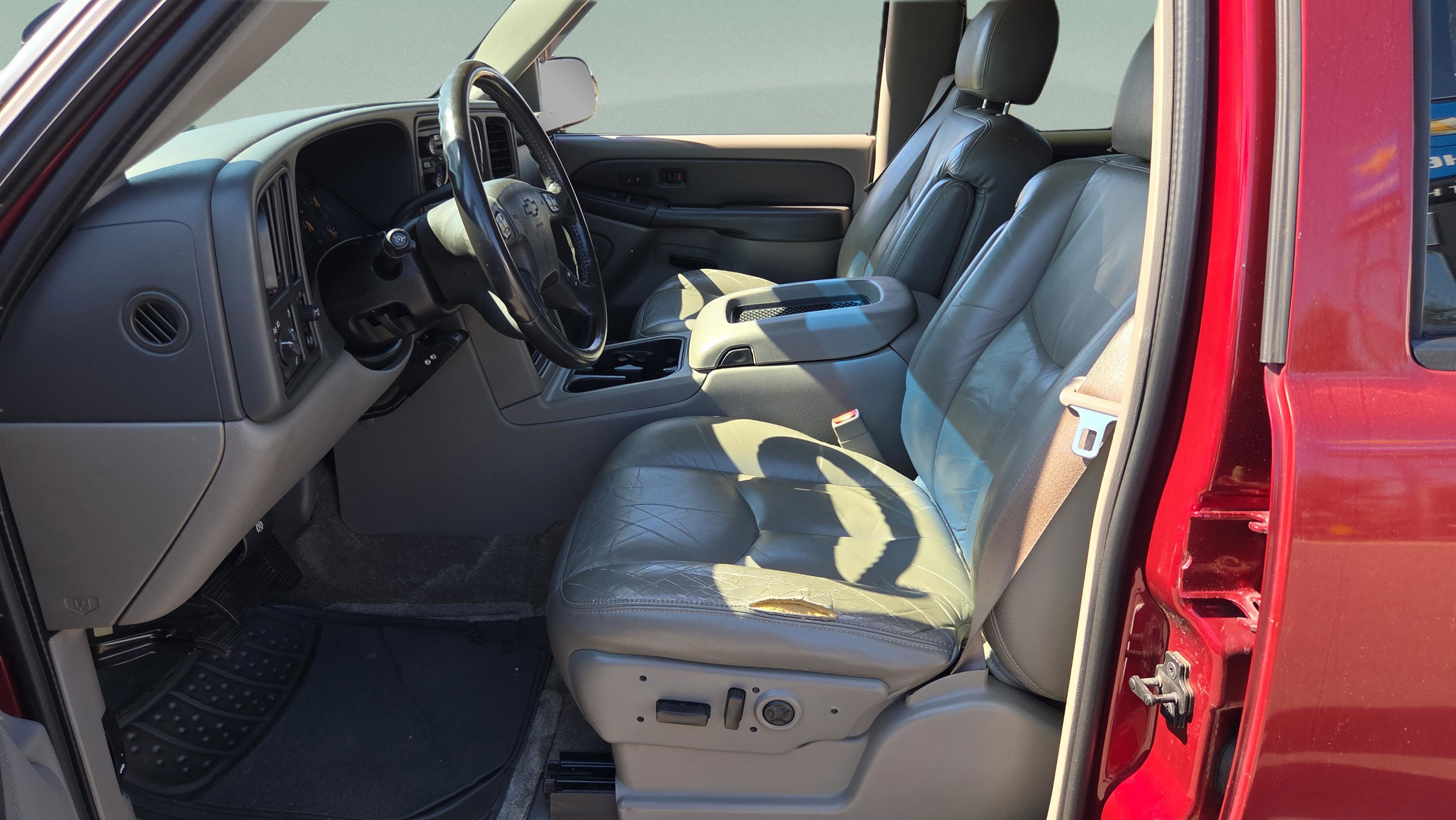 Used 2003 Chevrolet Tahoe LT RWD image 9