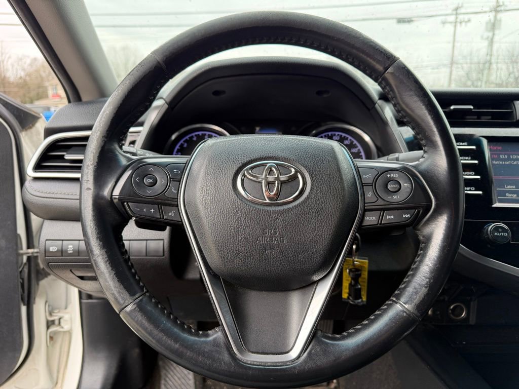 Used 2018 Toyota Camry SE image 14