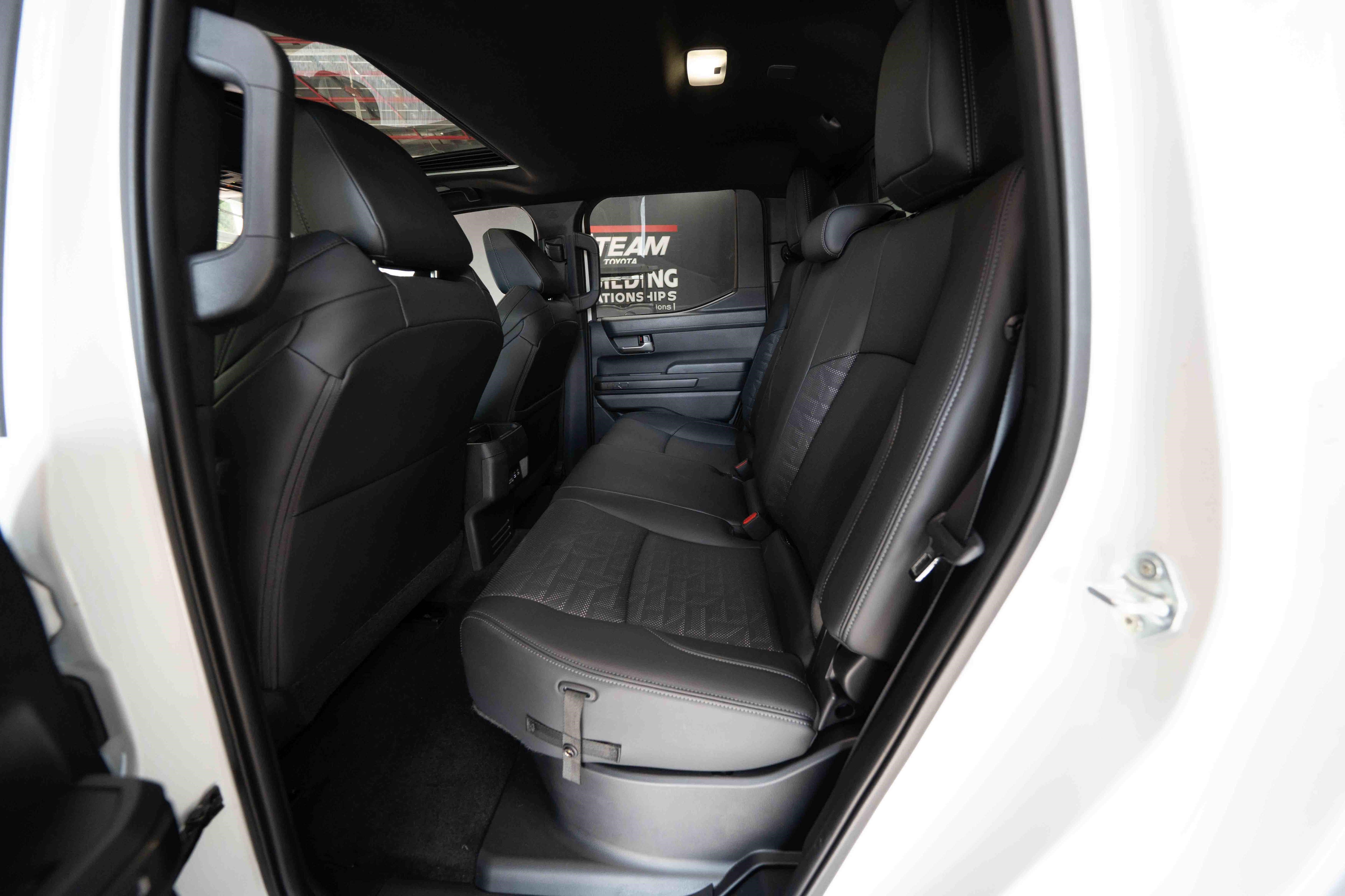 Used 2024 Toyota Tacoma TRD Sport w/ TRD Sport Premium Package AWD/4WD image 23