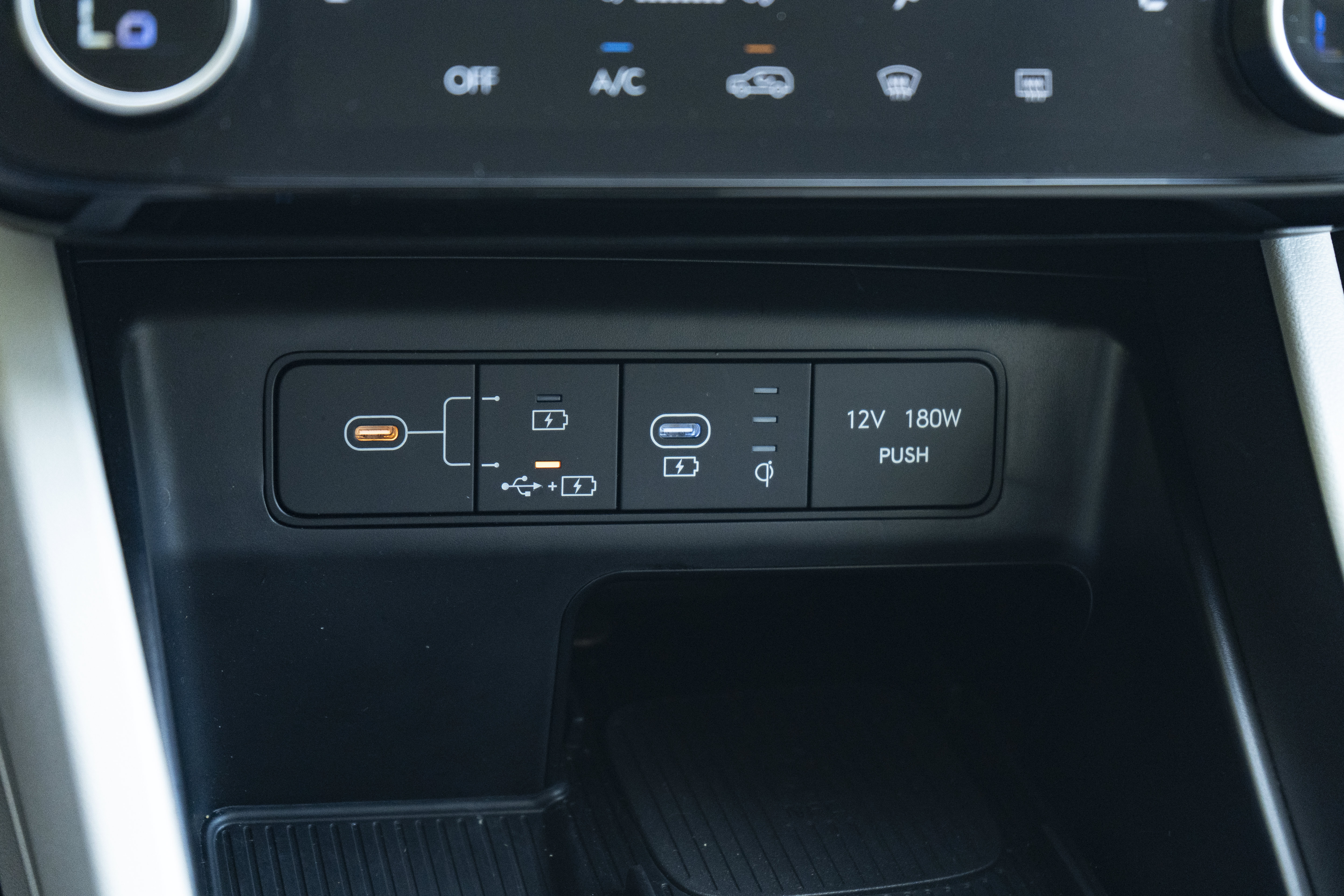 Used 2025 Hyundai Tucson SEL FWD image 32