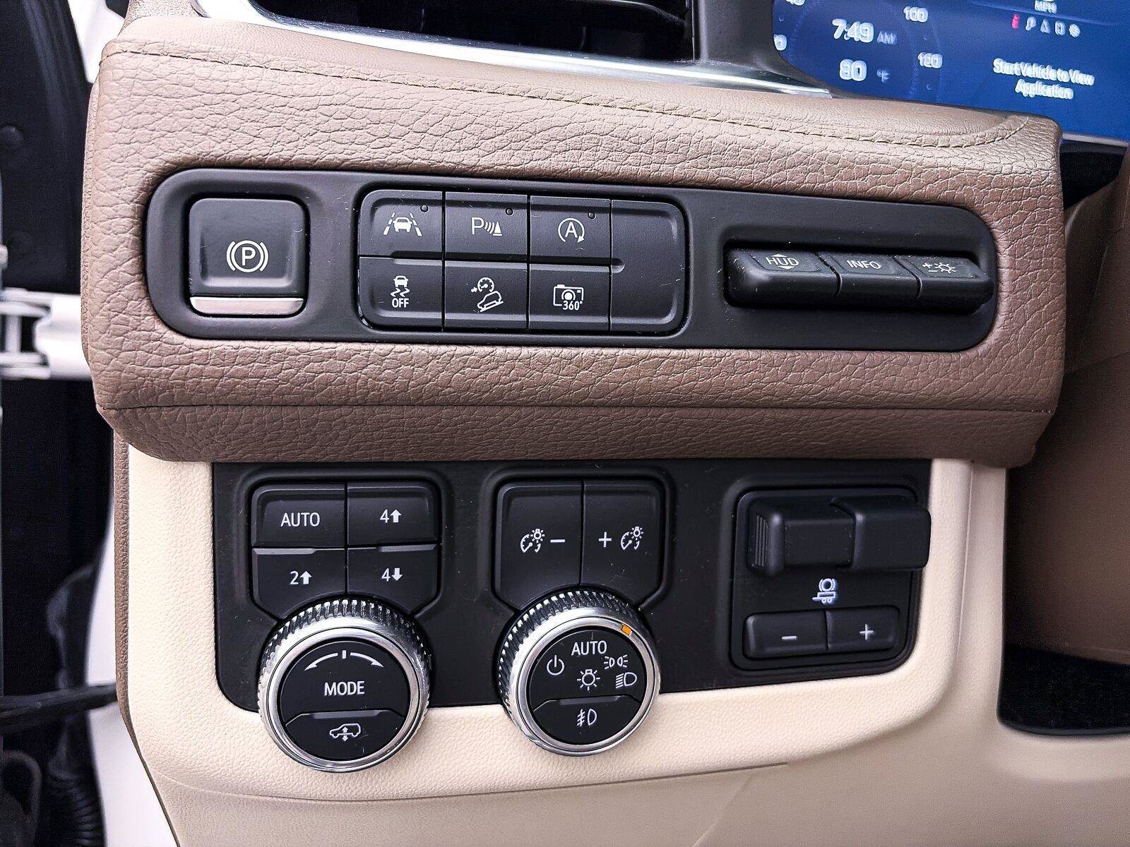 Used 2024 GMC Yukon Denali w/ Max Trailering Package AWD/4WD image 5